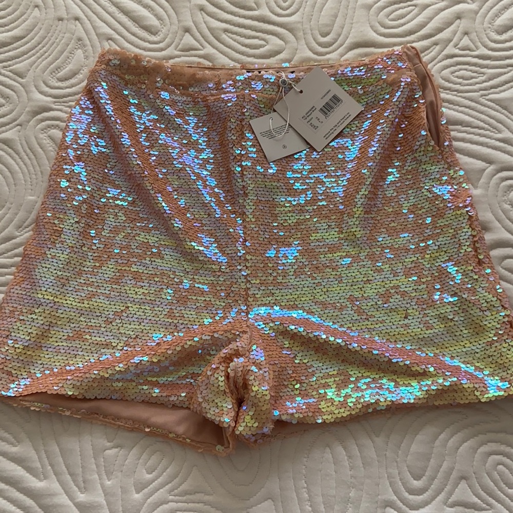 Missguided Peach sequin shorts size 6 NWT
